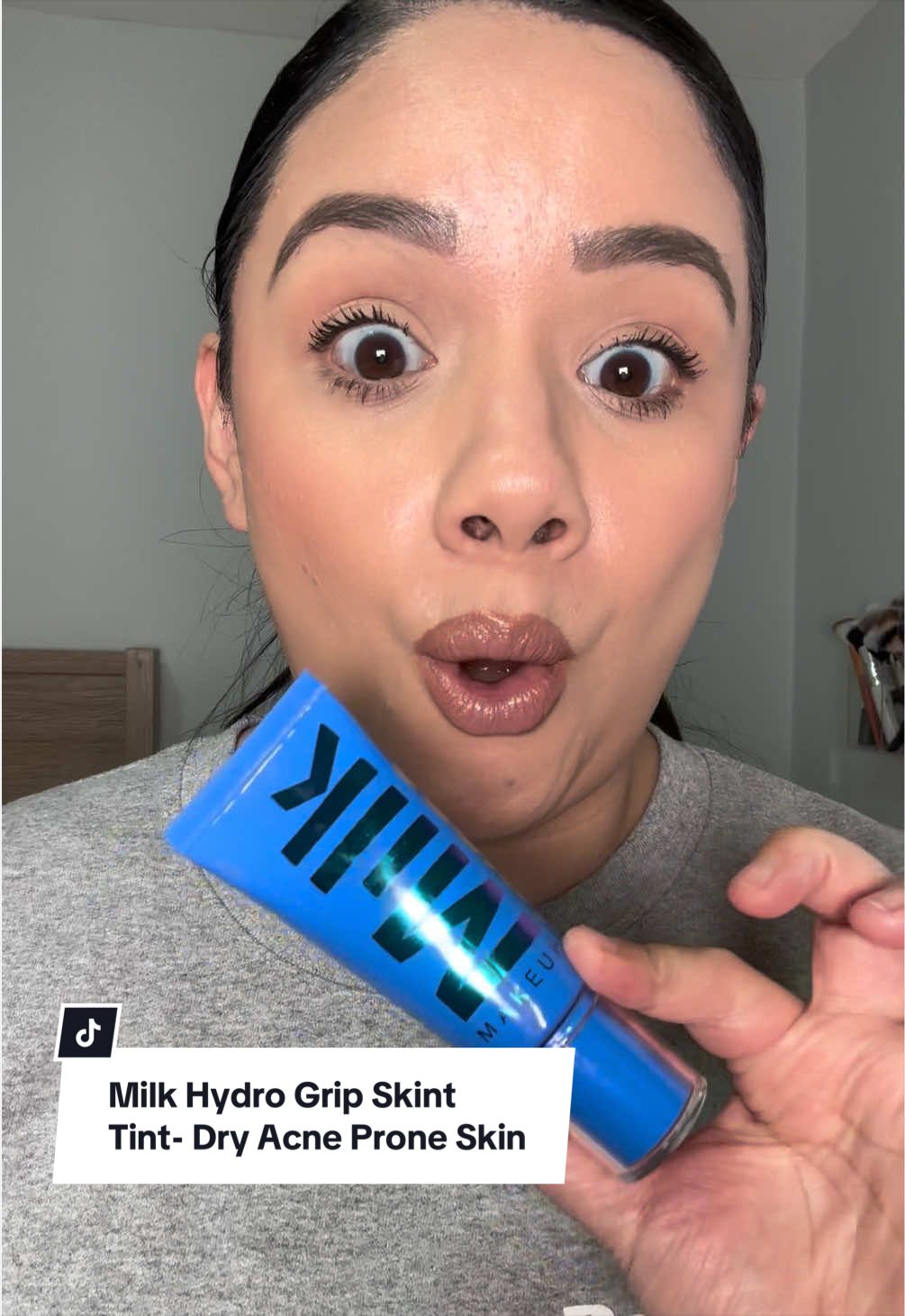@Xochitl | Latina Creator