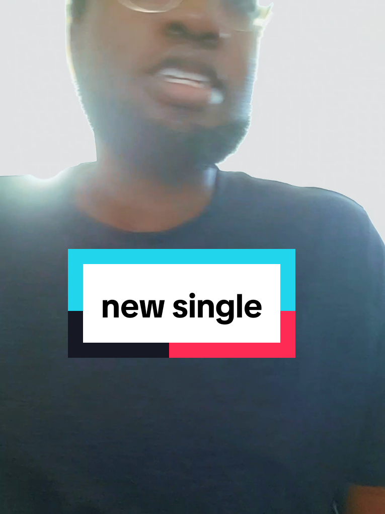 @Bozé