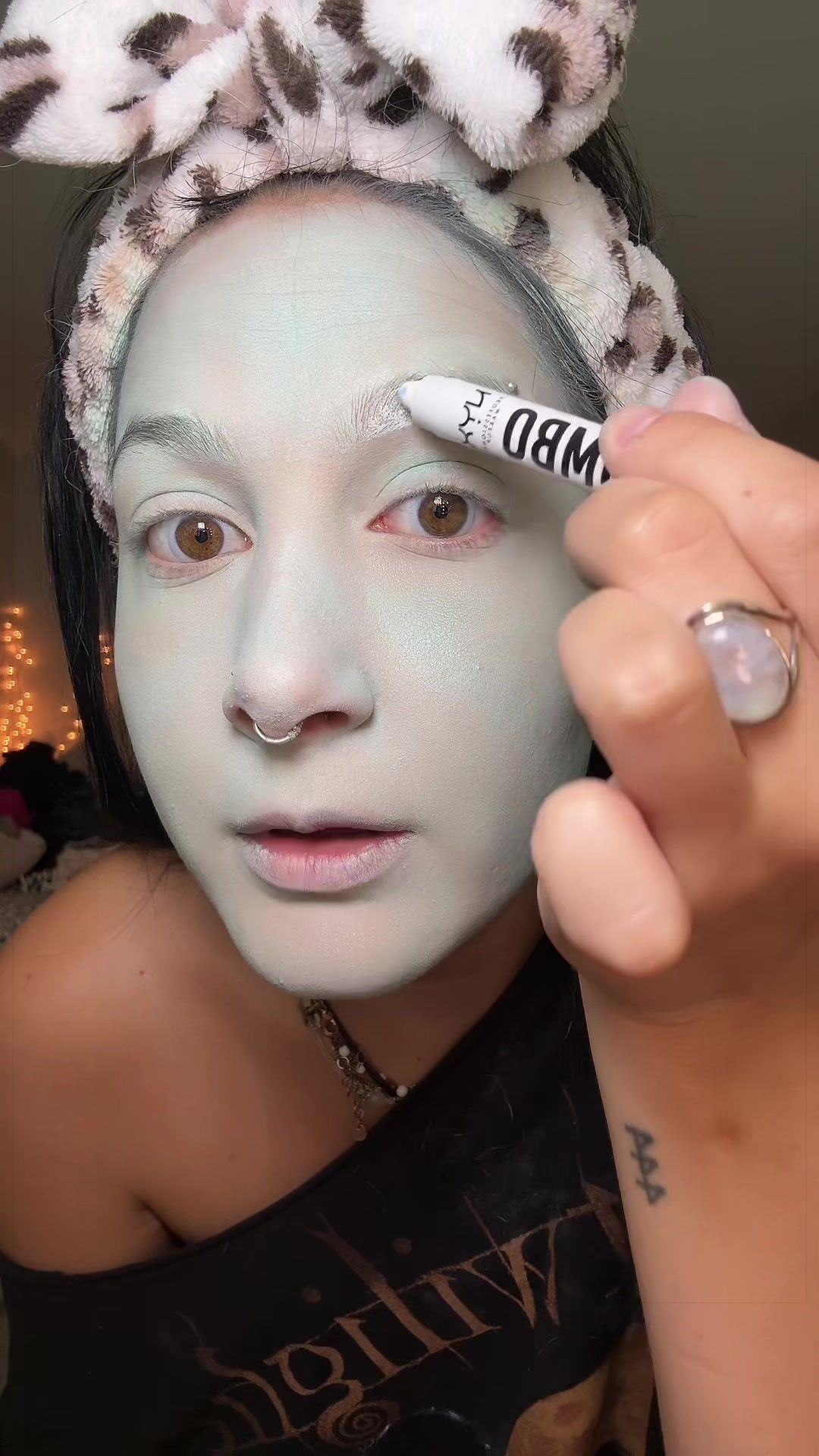 @becca