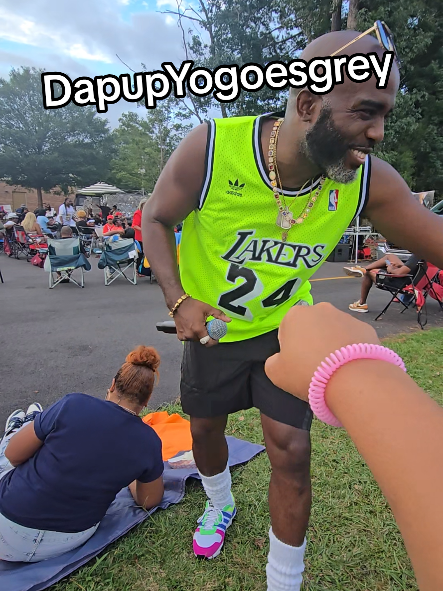 @yogoesgrey