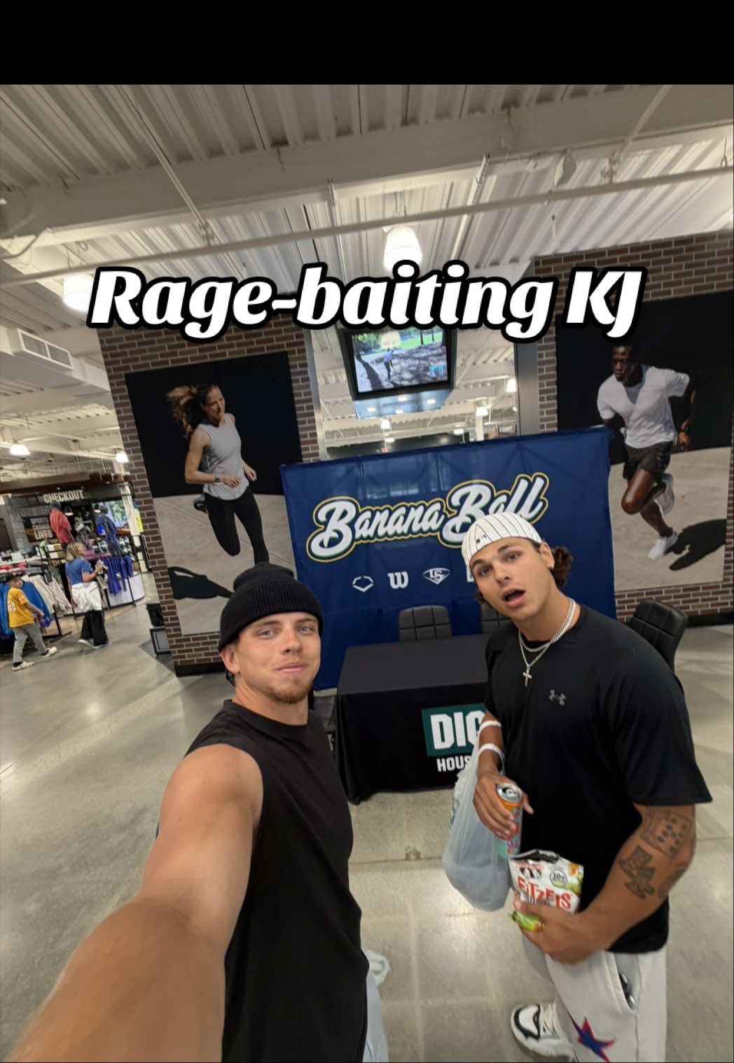 @Niz