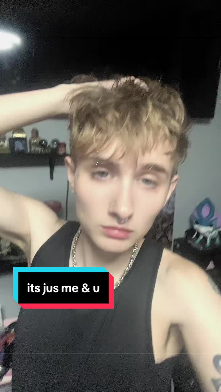 @𝕷