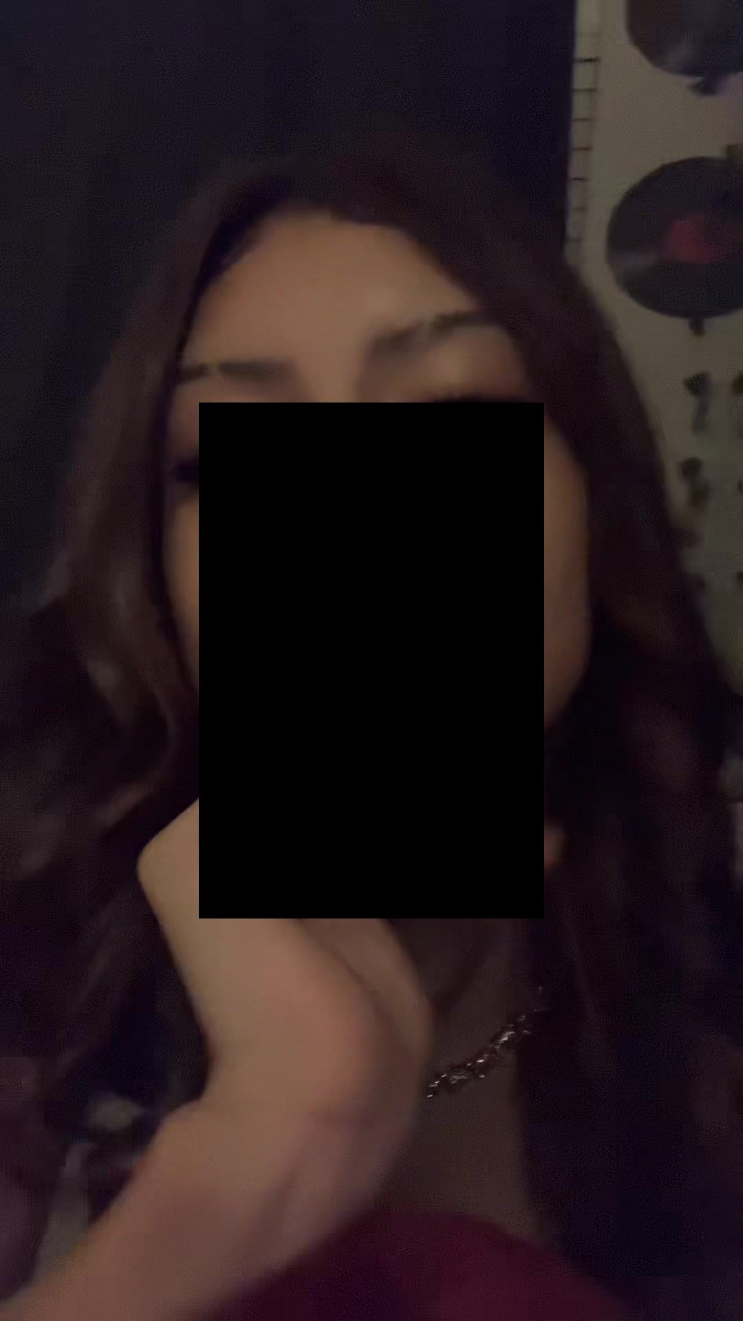 @bella