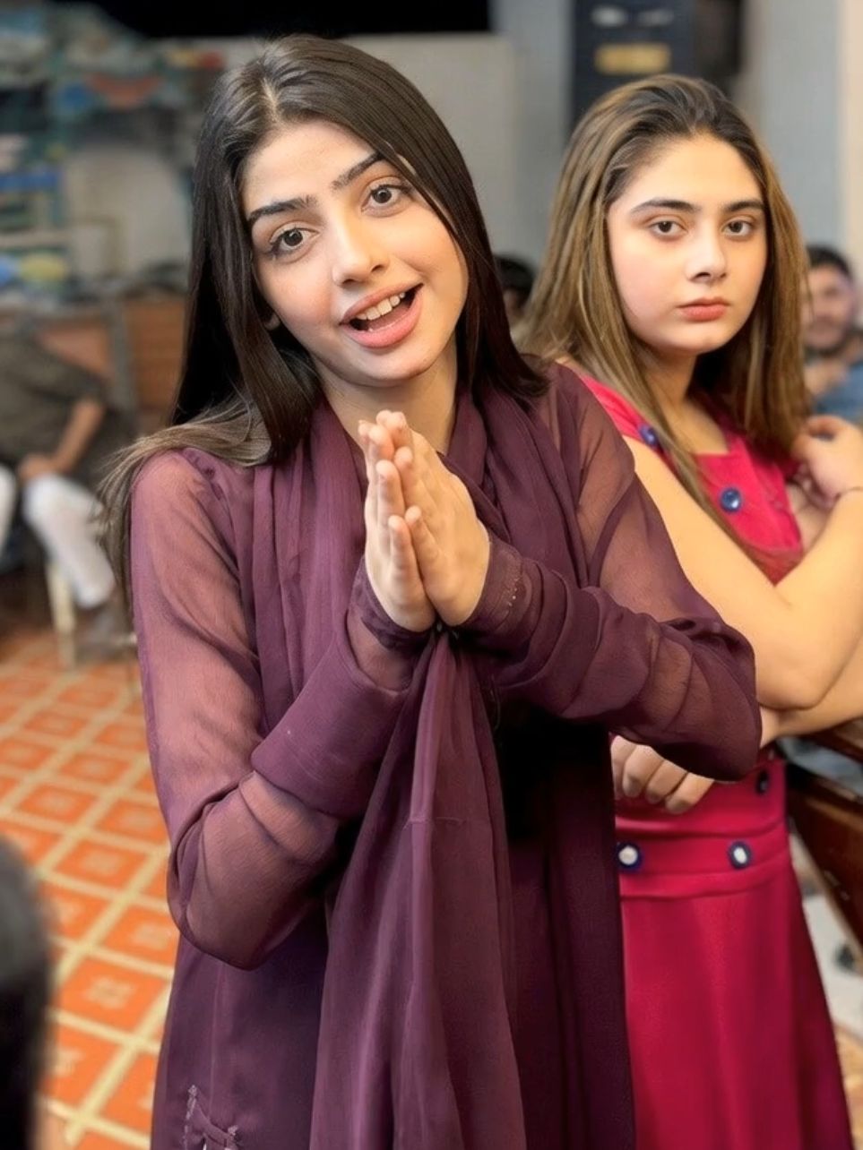 @🤗