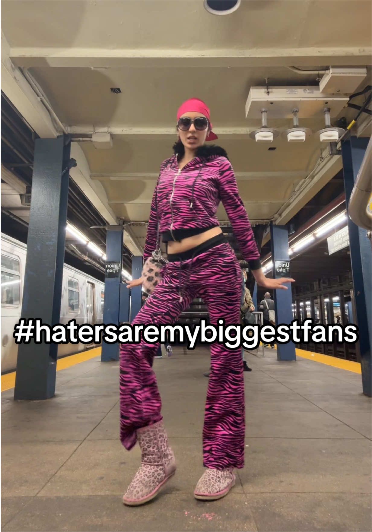 @𝐏𝐚𝐫𝐚𝐛𝐡𝐣𝐨𝐭🦒