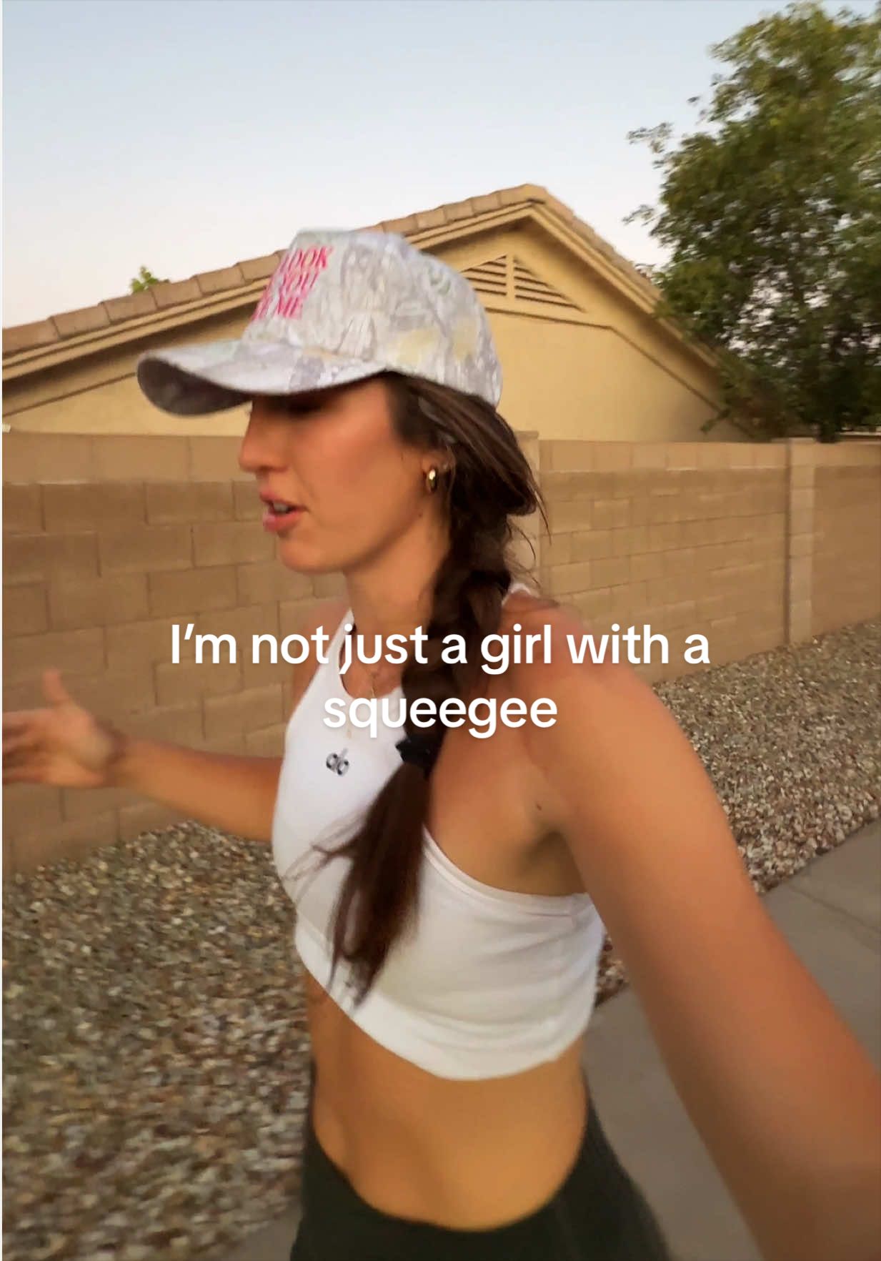 @Scarlett_Zerafa