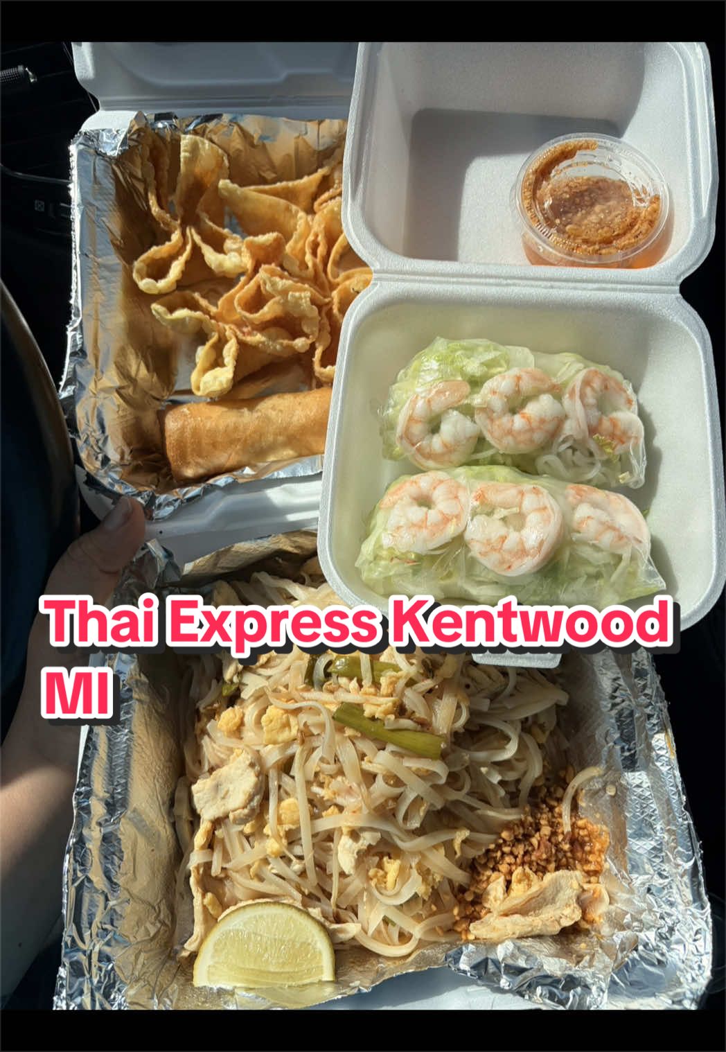 @TheTravelingFoodie