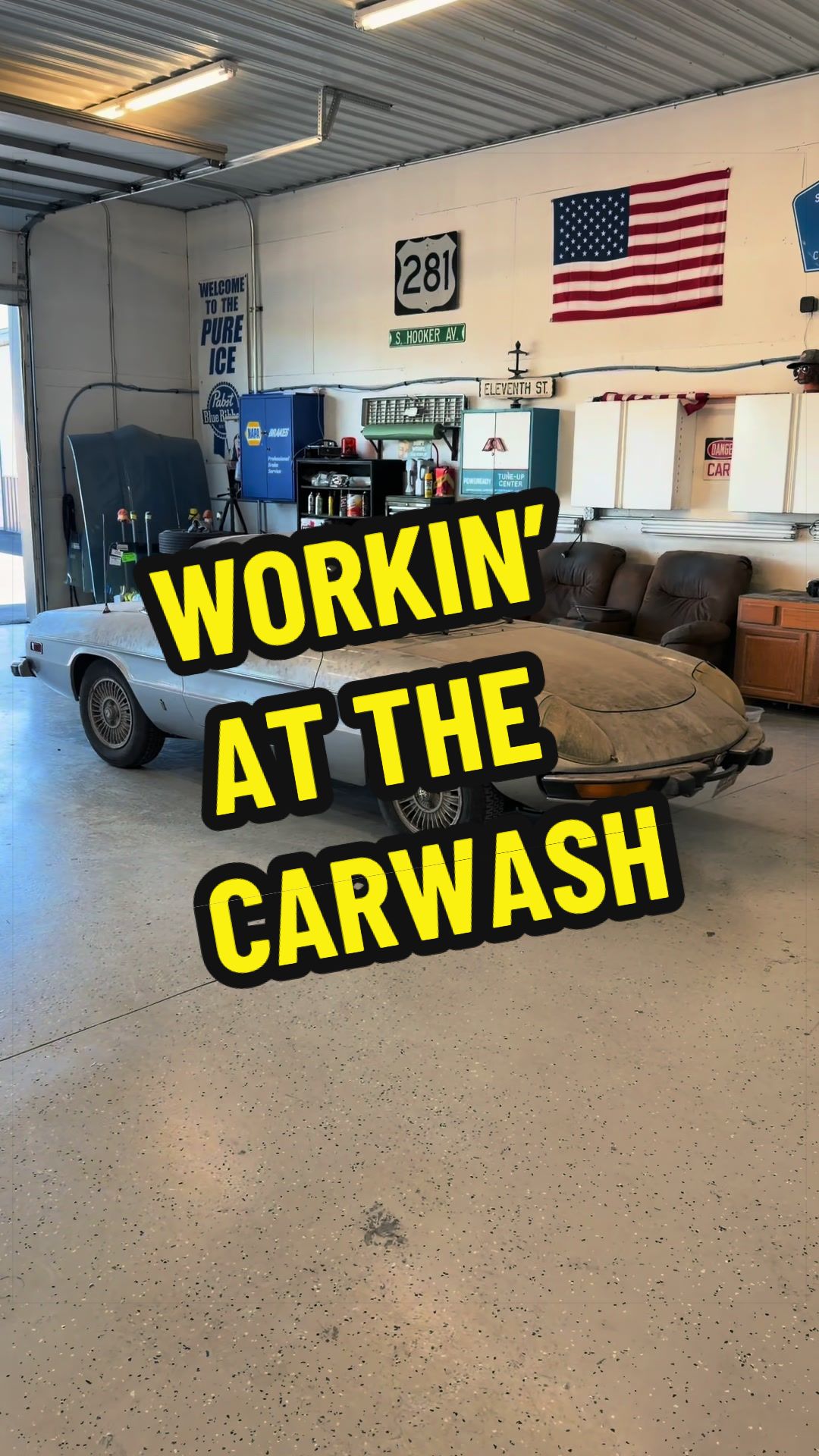 @The&ensp;Classic&ensp;Car&ensp;Shop