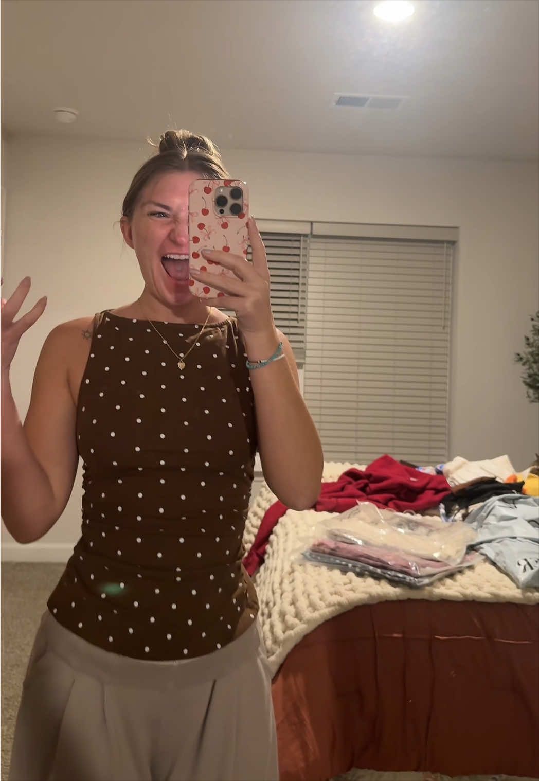 @Liz 🇵🇸 | travel content