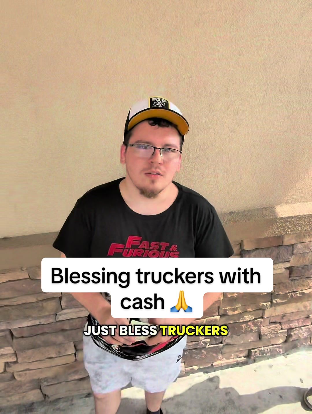 @trxckwrld_