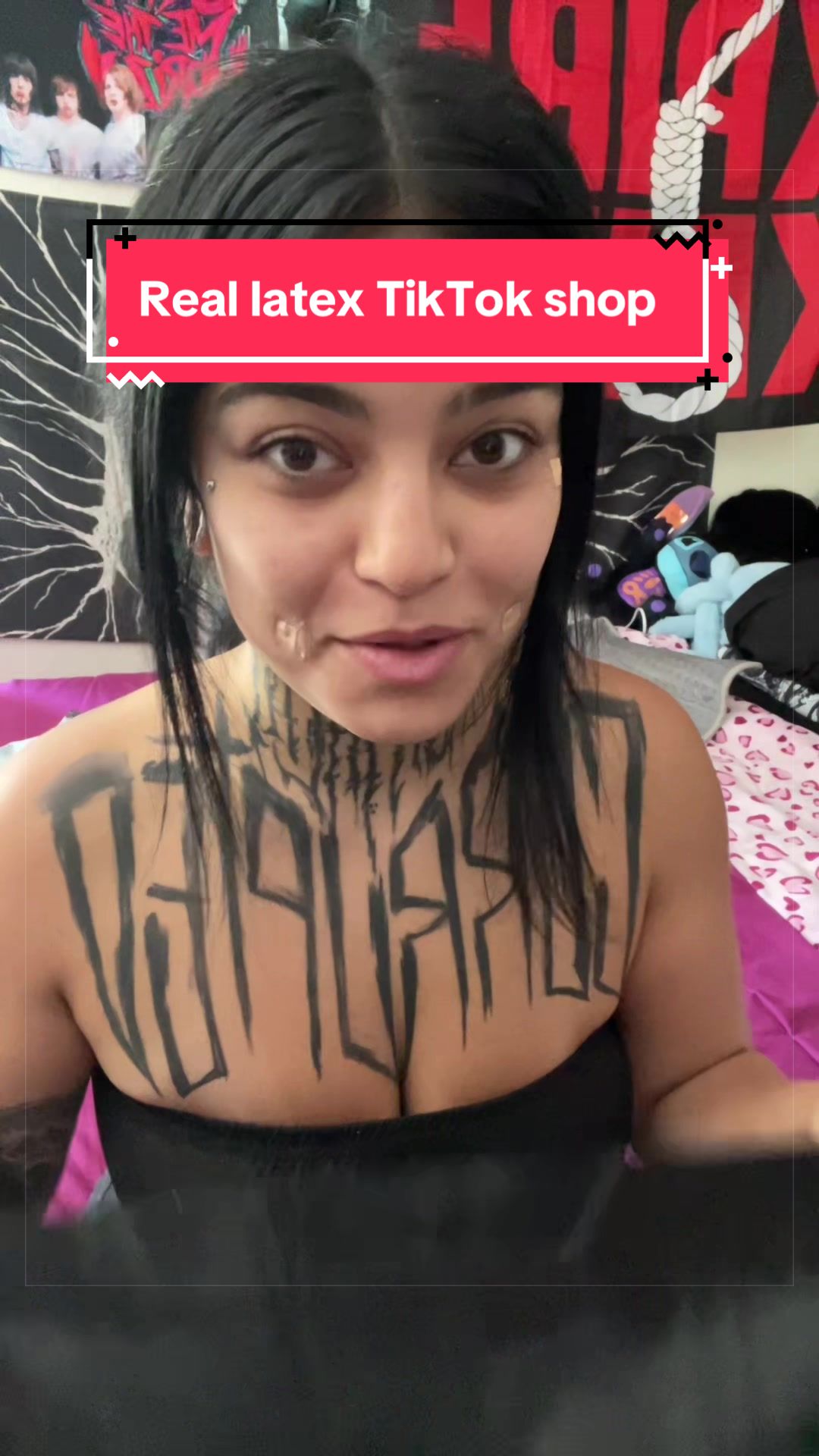 @FREAKSHOW KEEZH🦇