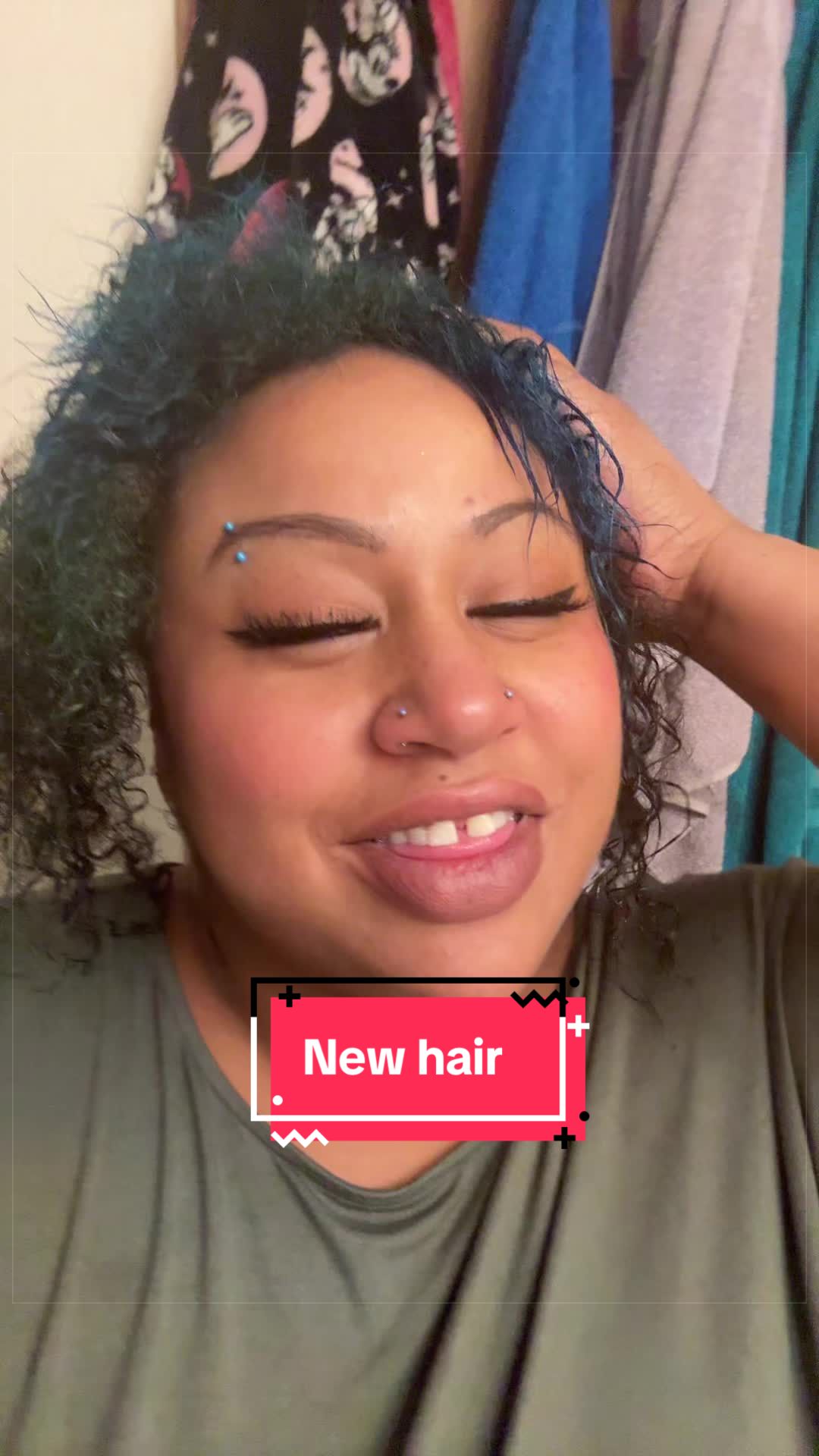 @Makeupbydoubledeez (Chardae)