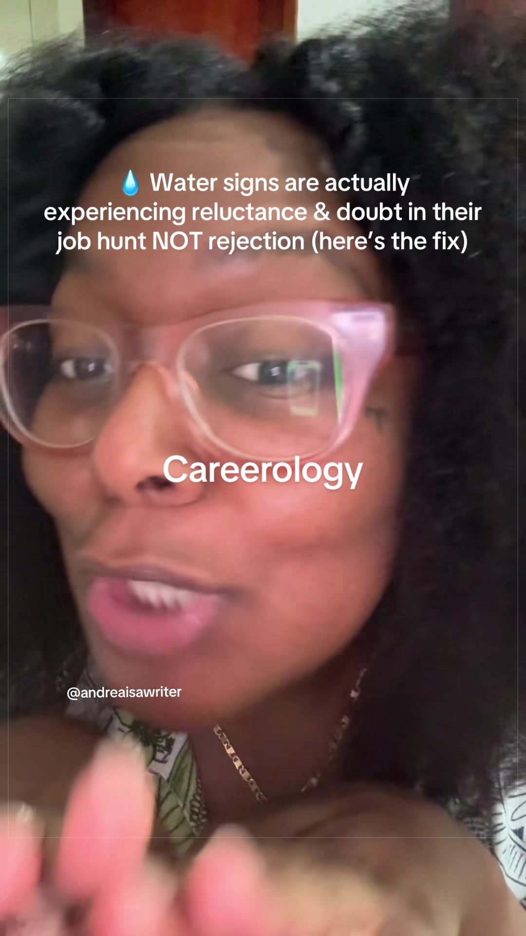 @Andrea, The Career Priestess🌙