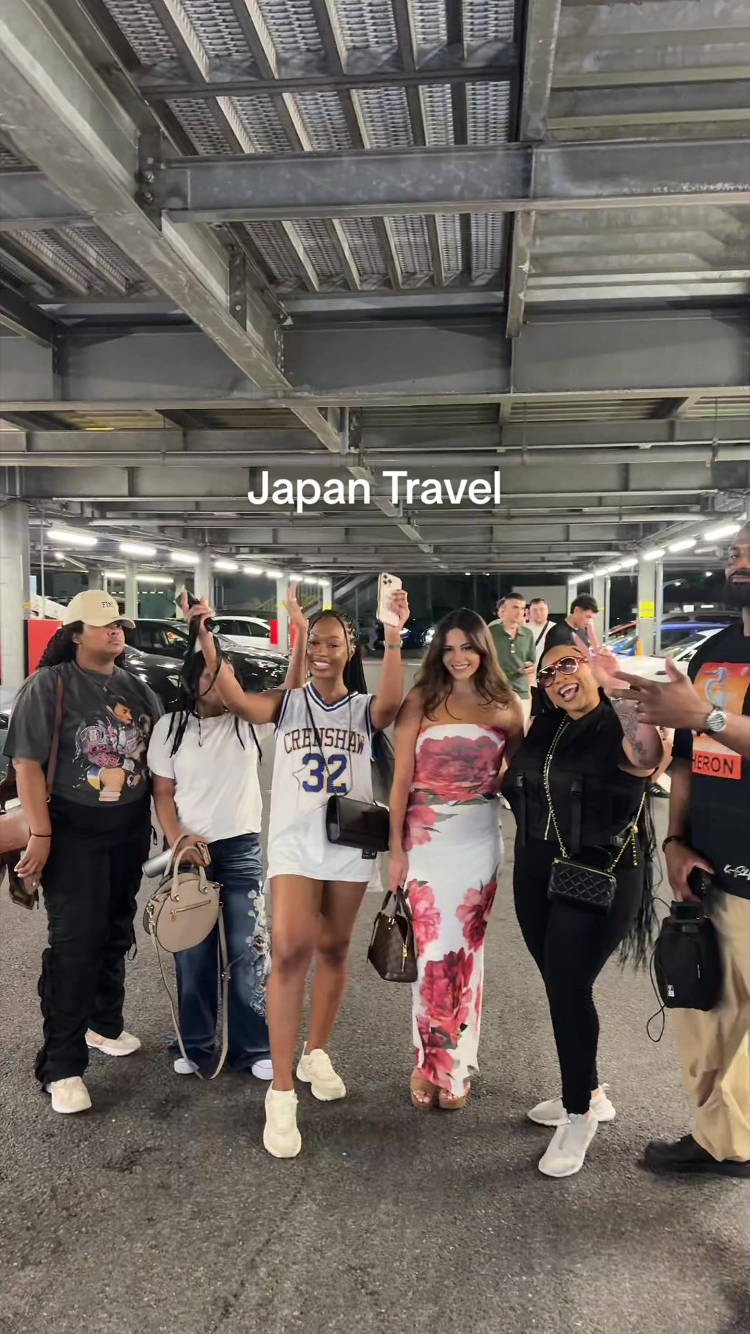 @Monica | Travel & Lifestyle