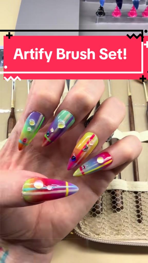 @TheButtonLady