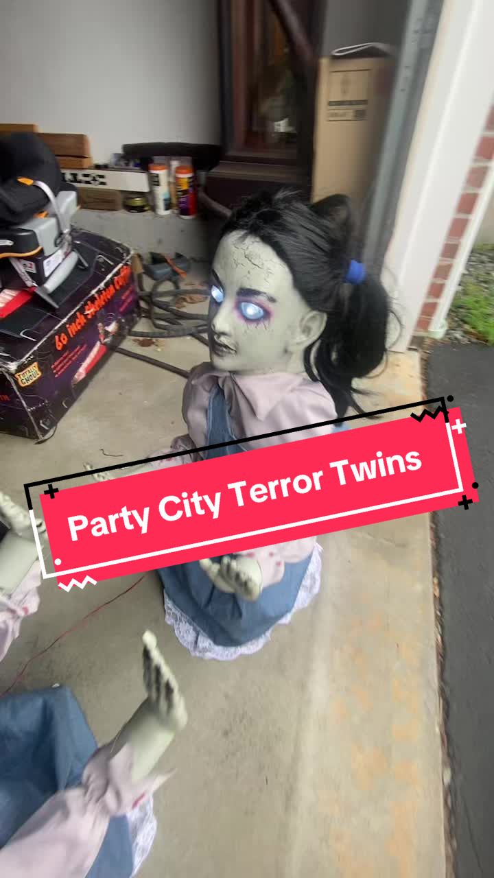 @Deezanimatronics