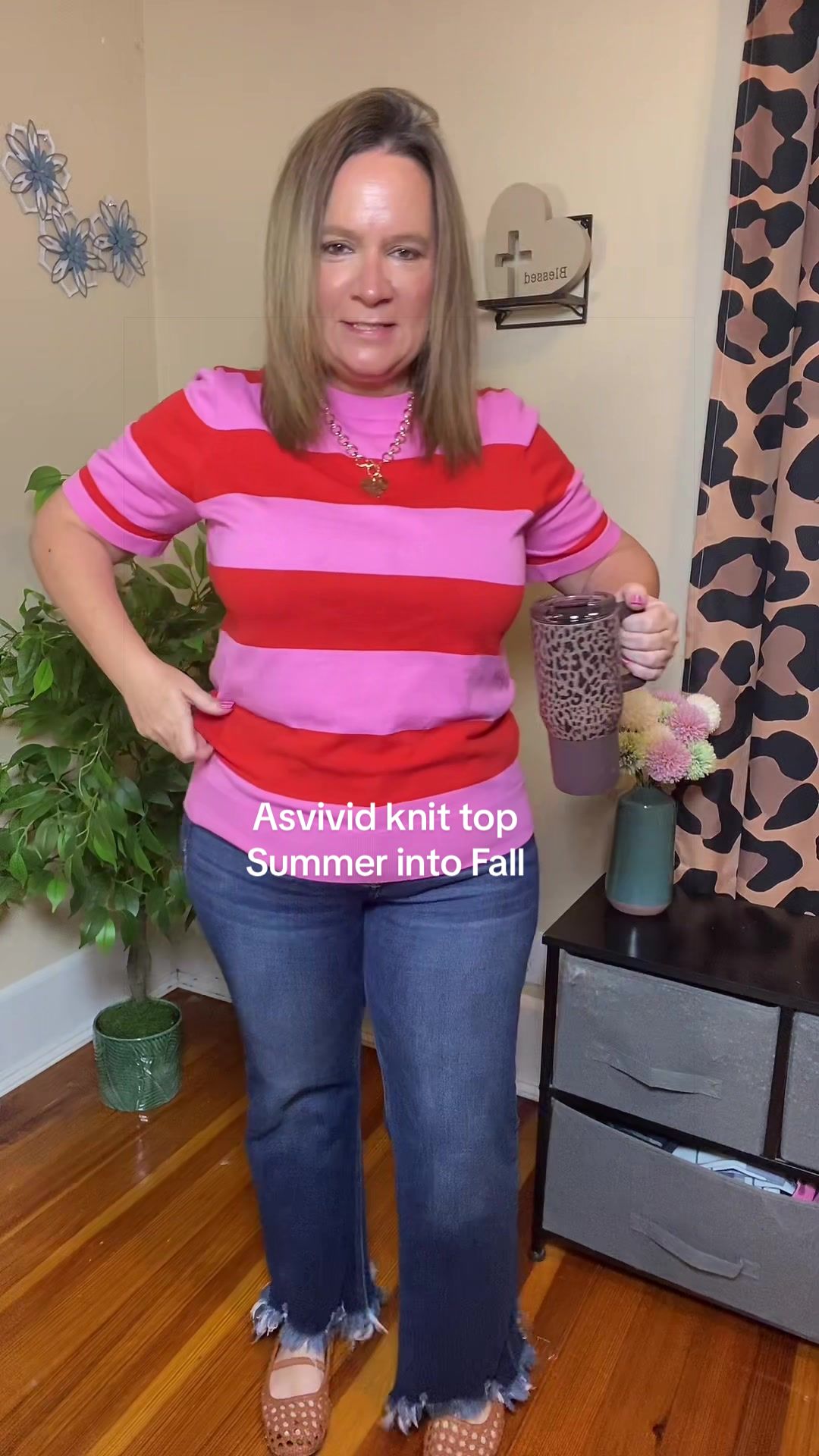@Nikki&bull;40+ Fashion & Finds
