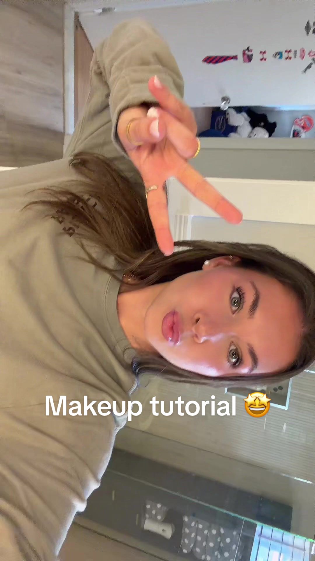 @lizlanden