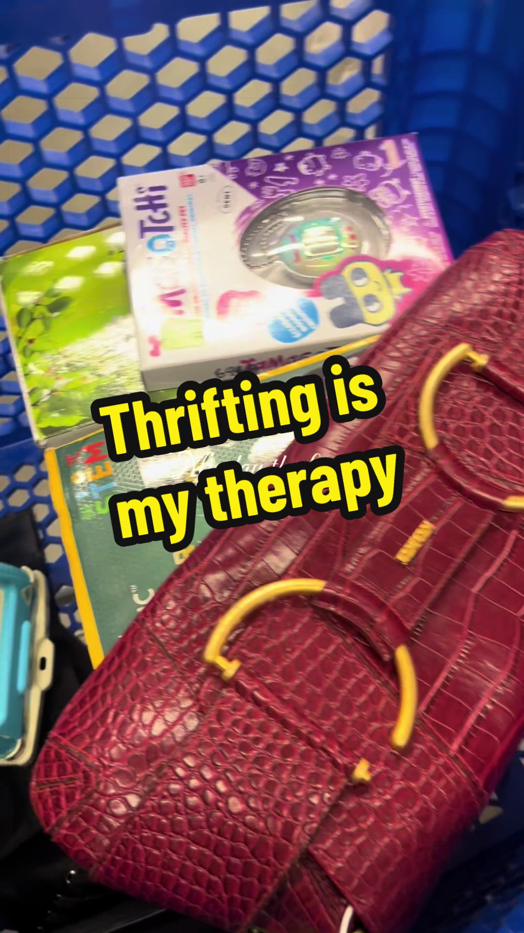 @It’s thrifted by ALRS