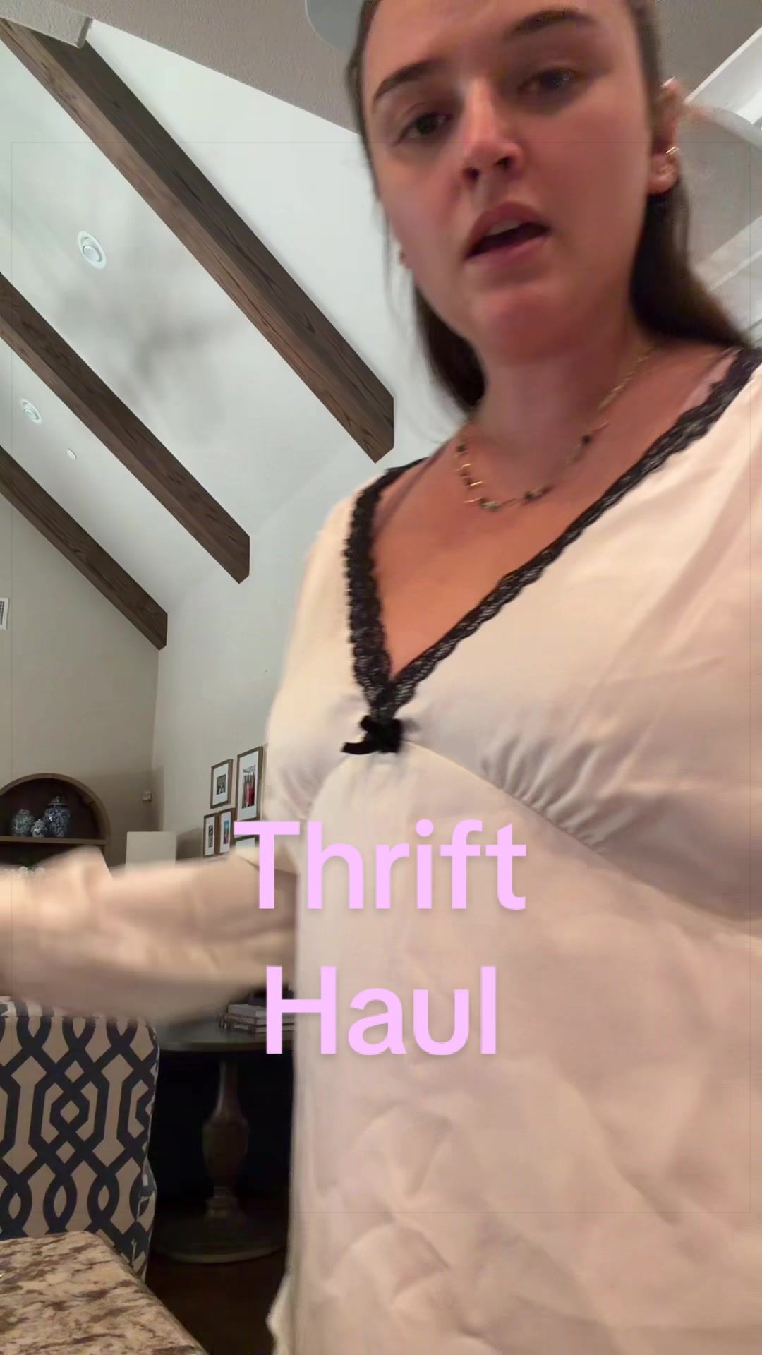 @carolinegb__