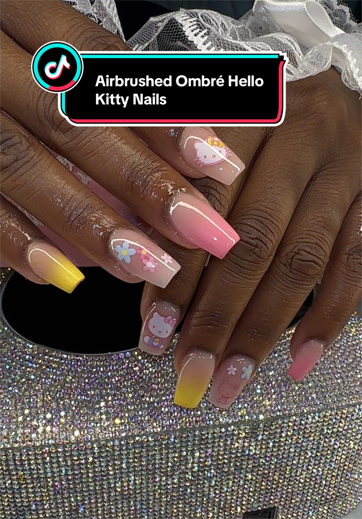 @PrettyFlyNailz