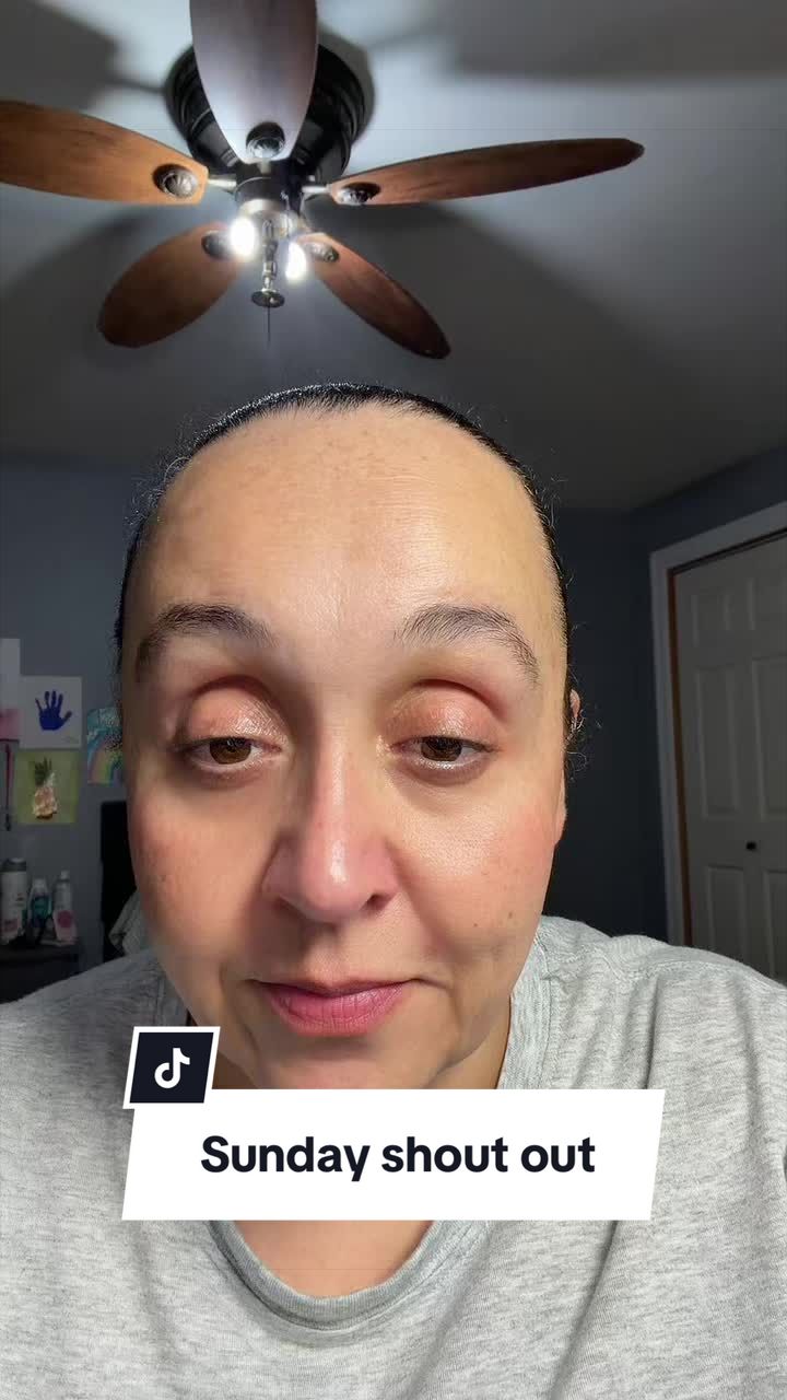 @Yolanda skincare/beauty 40+