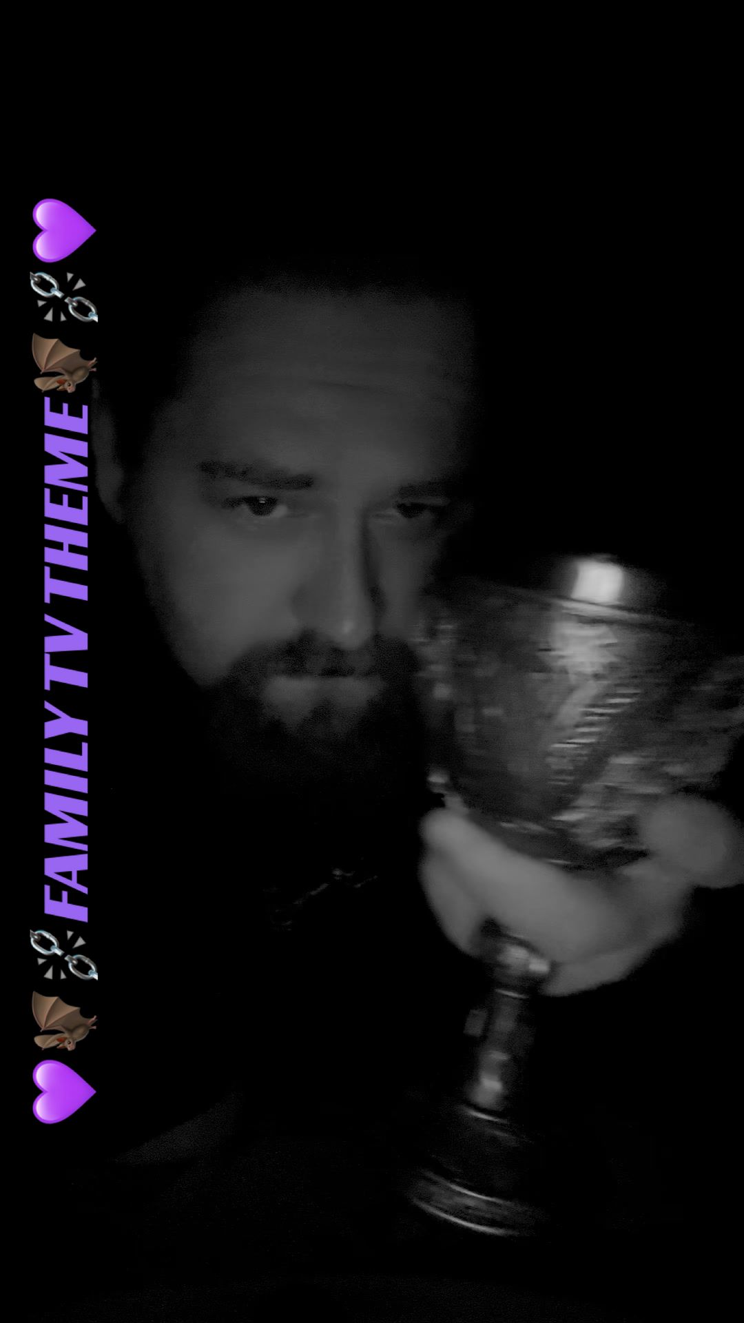 @💜🤍b3ast_of_chaos🤍💜