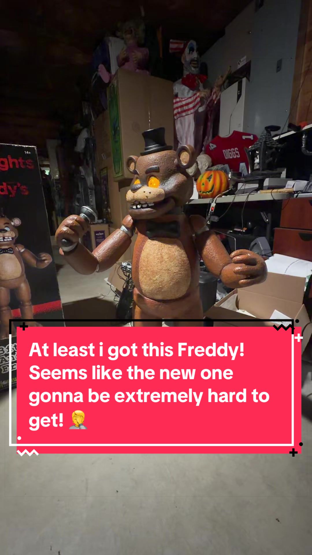 @Deezanimatronics