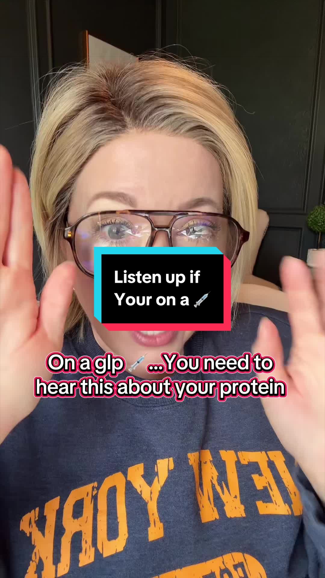@KellyInTheRedGlasses