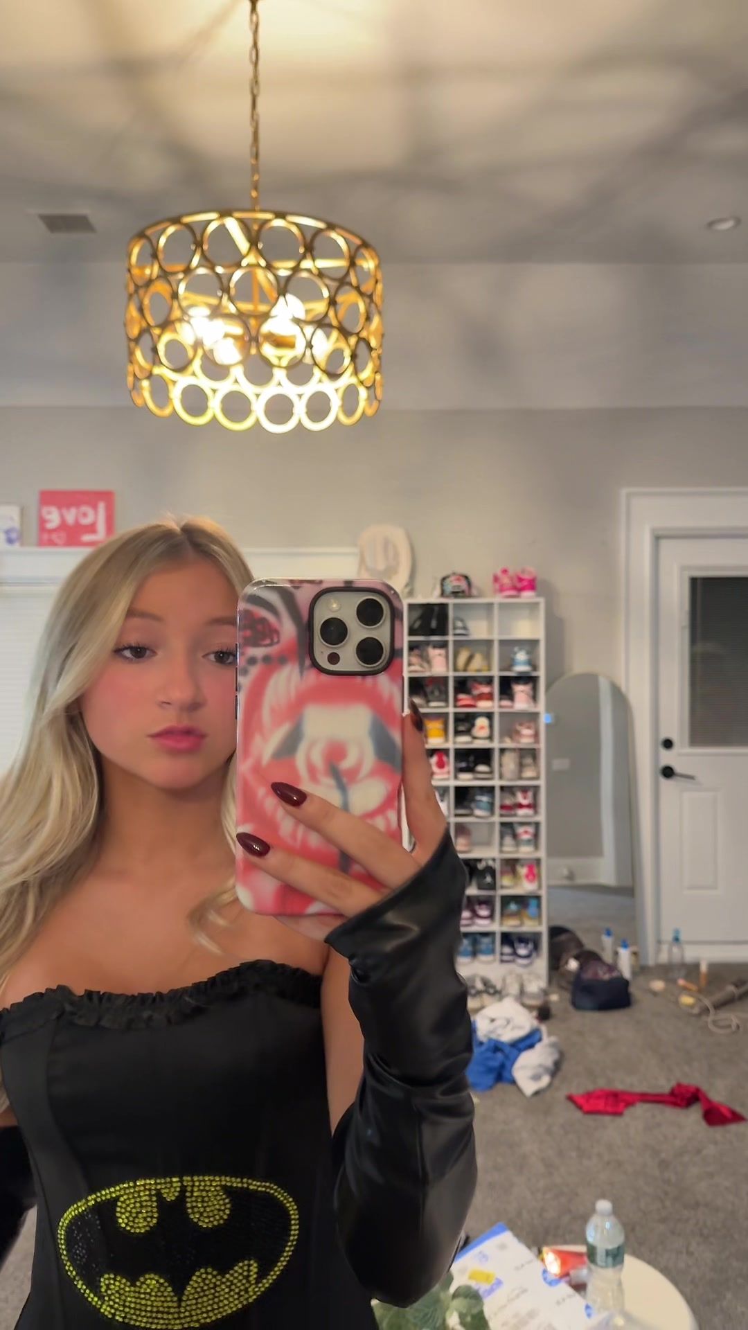 @bella