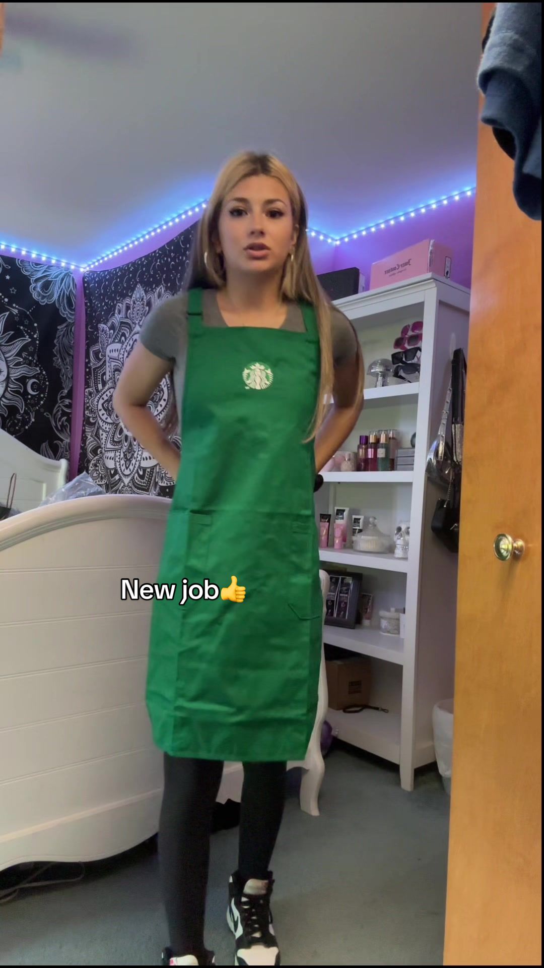 @Zoe