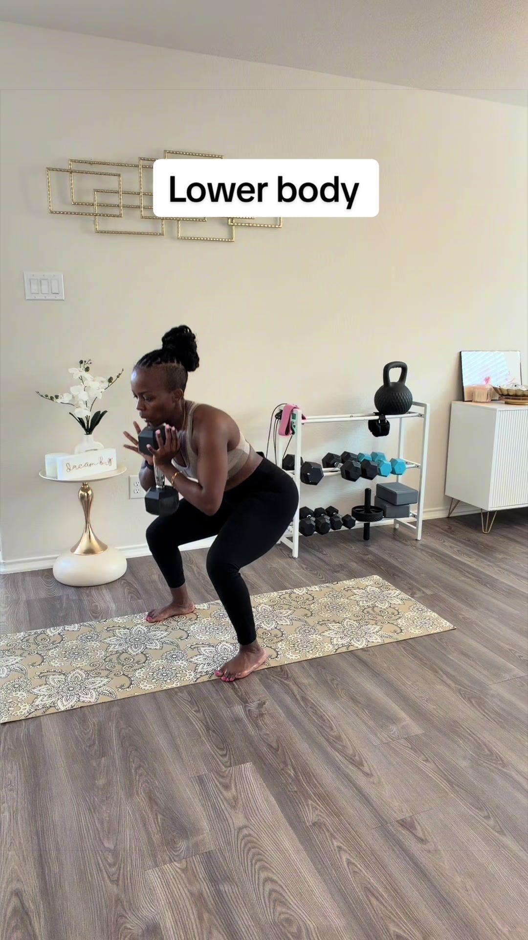 @Emmss LIVE HOST