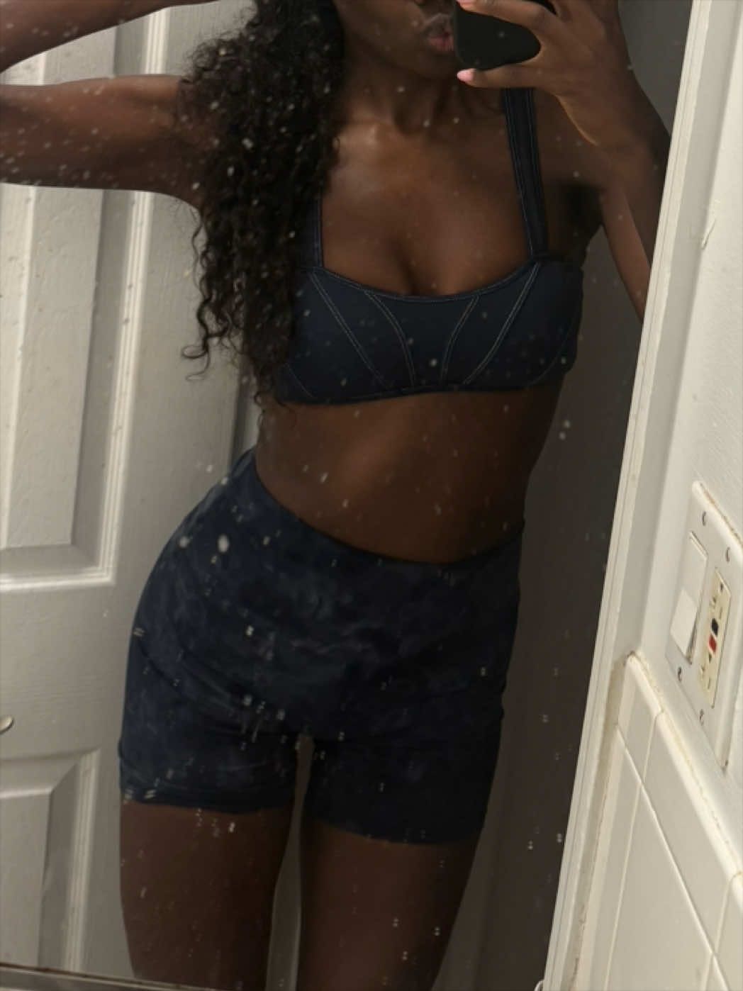 @Sad&eacute;