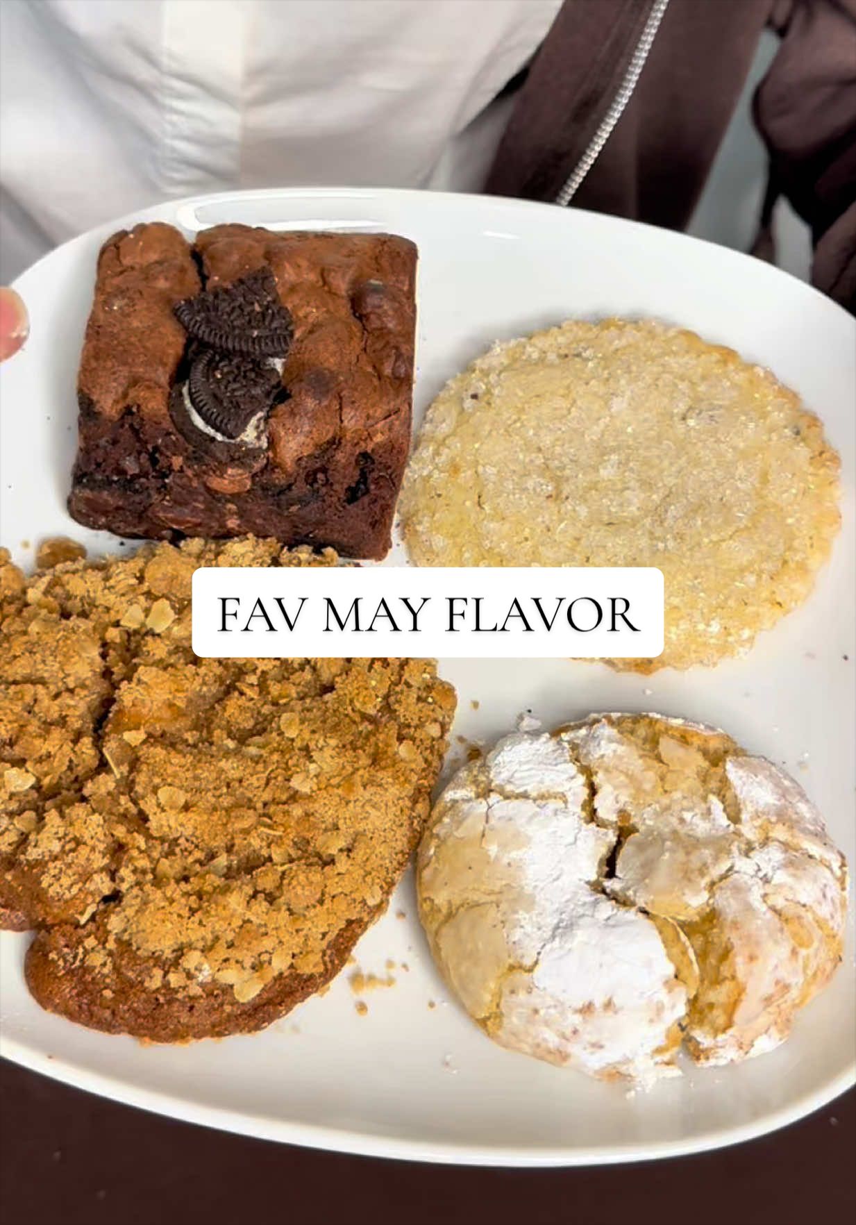@DeLuscious Cookies