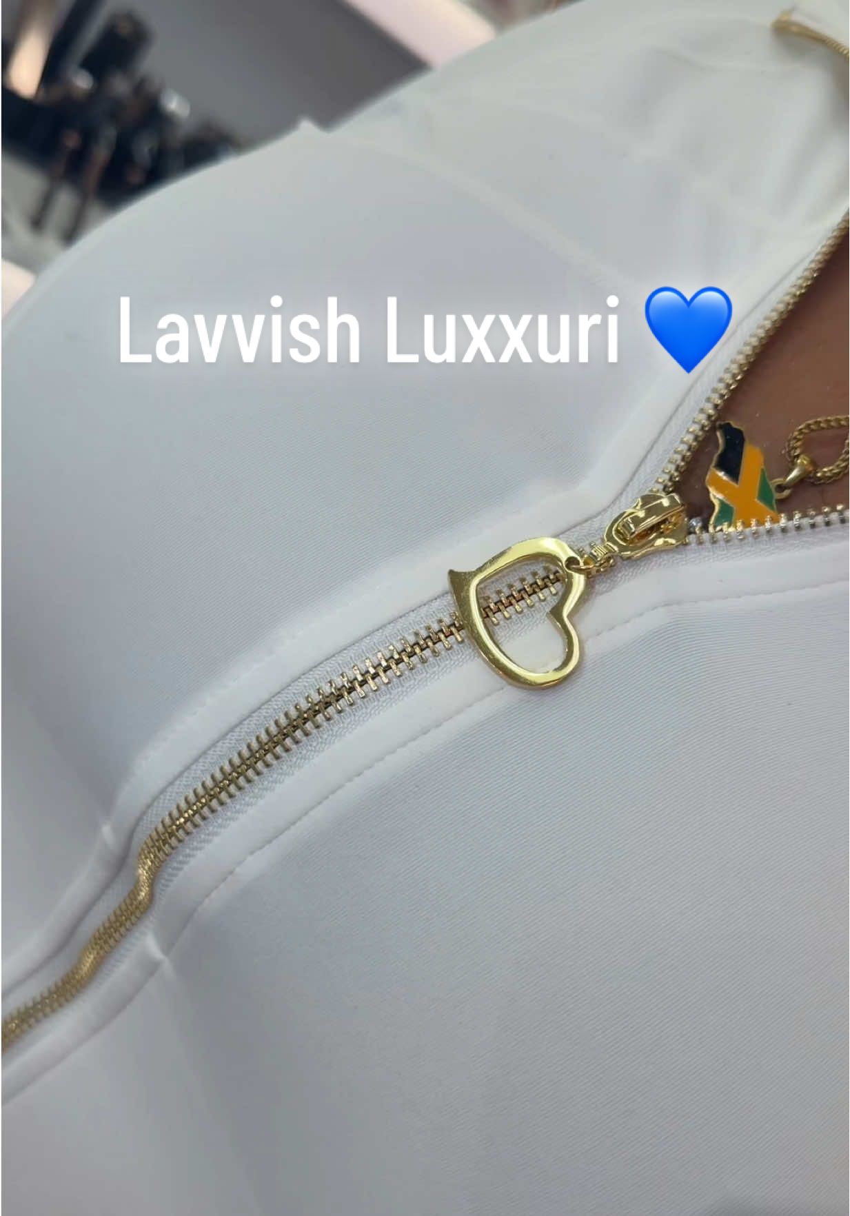 @Legendarylavv