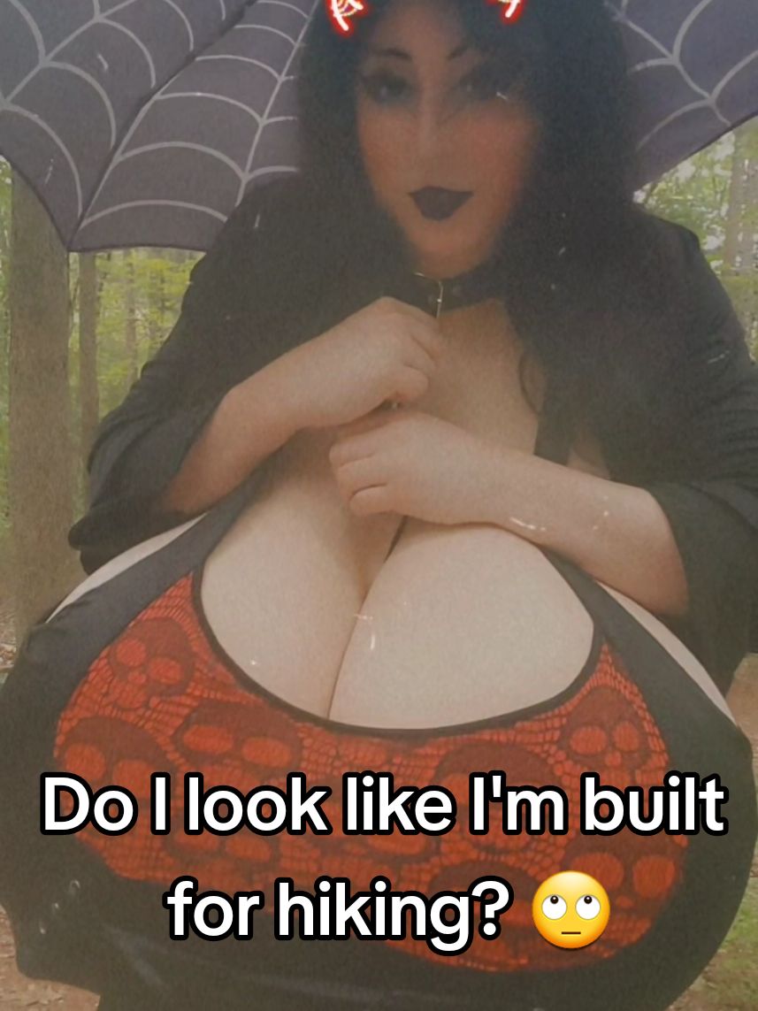 @Goth Mommy 🖤
