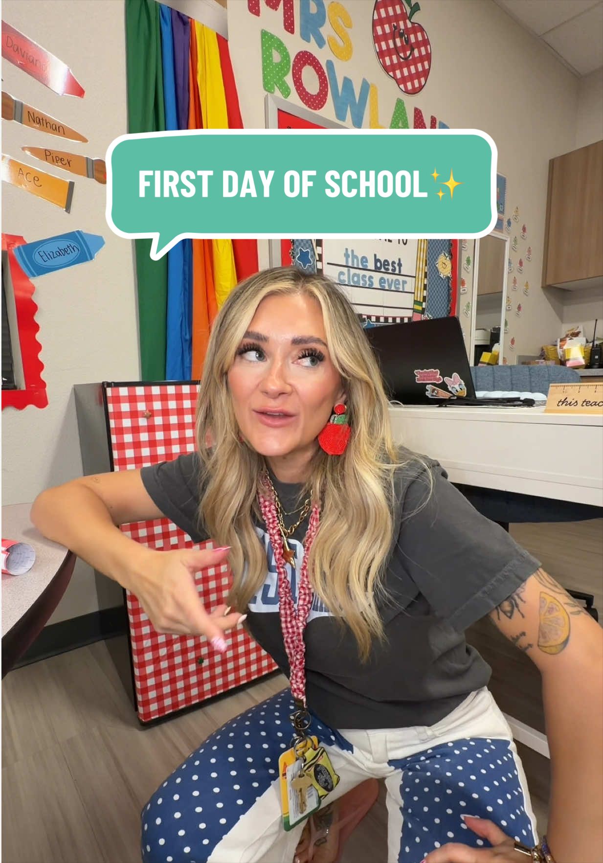 @Hales | boy mom | Teacher