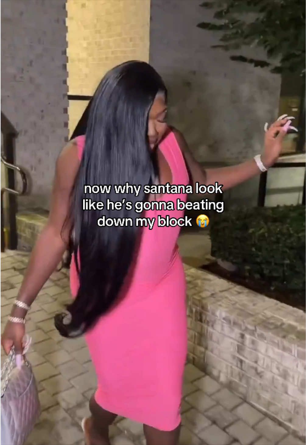 @Monalehoes | Fan Account