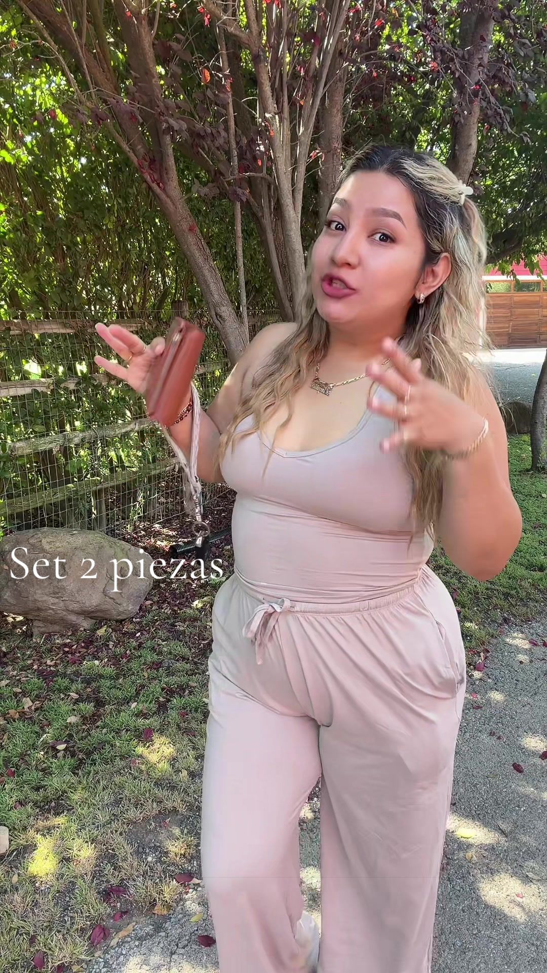 @lupithazzepeda