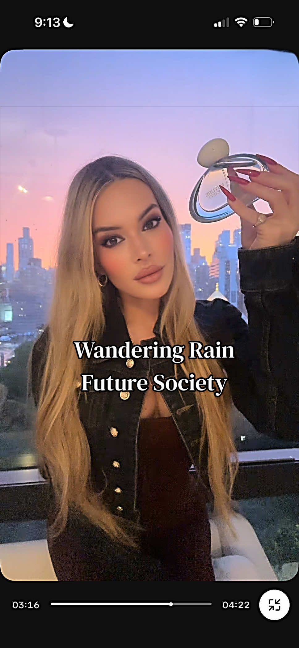 @Leslie • Perfume & Beauty