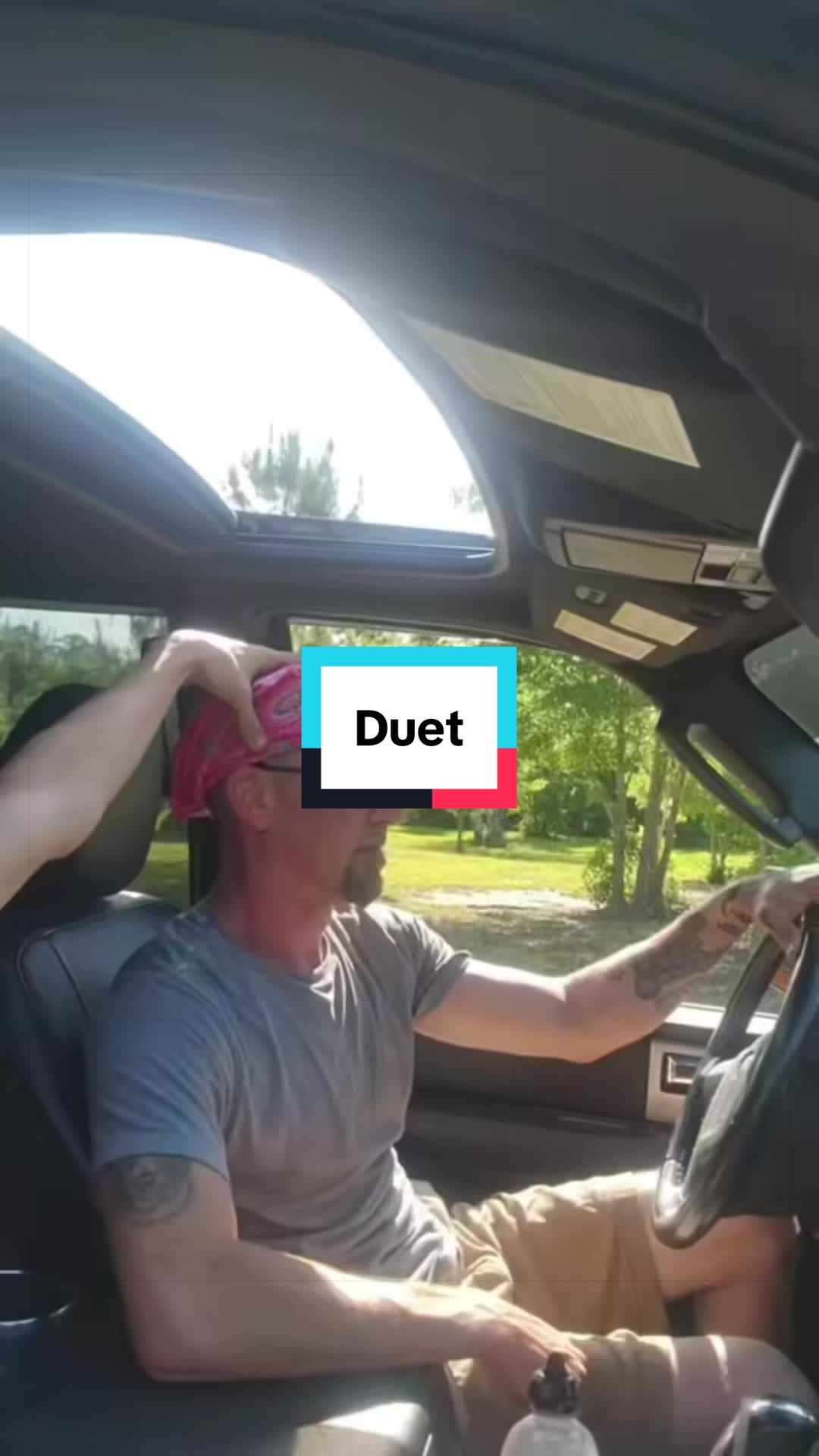 @The Jurassic World Jeep