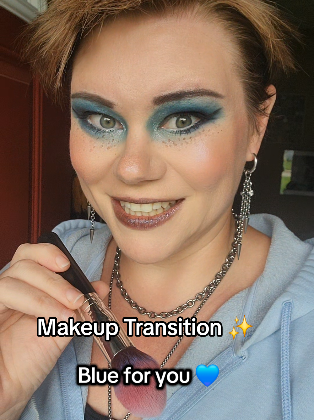 @Breanna's Bold Beauty 💄✨️