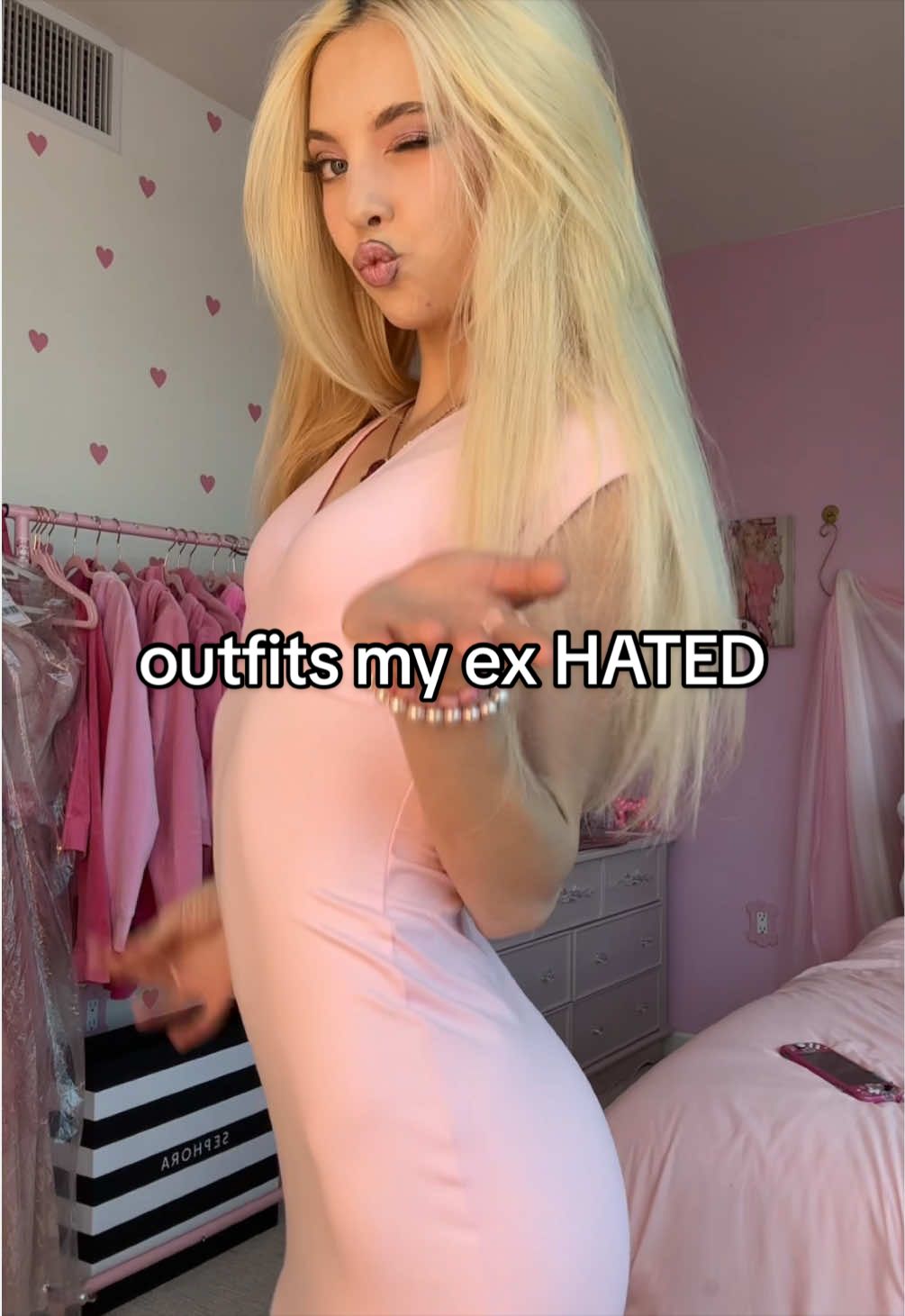 @mo