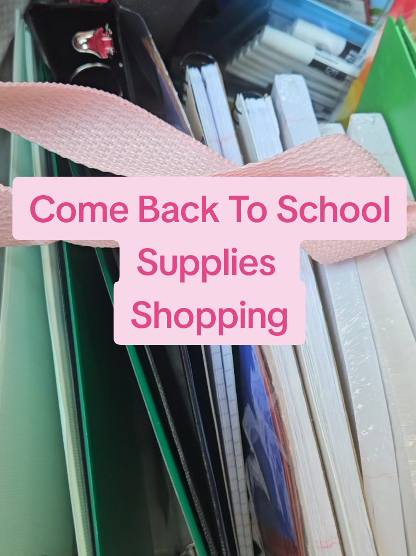 @Books & Girly Things 🎀🩷