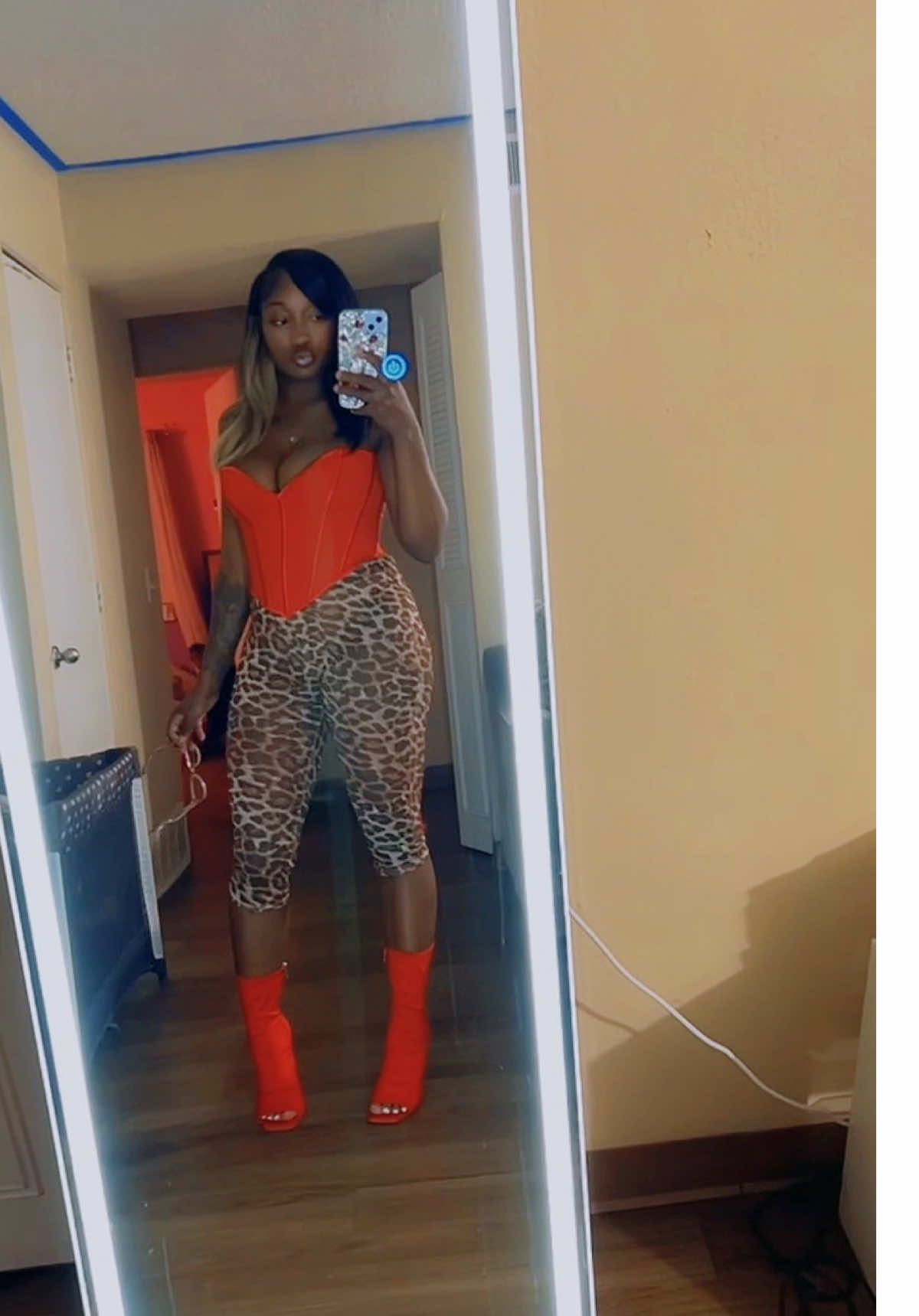 @Ashhhca$hh_