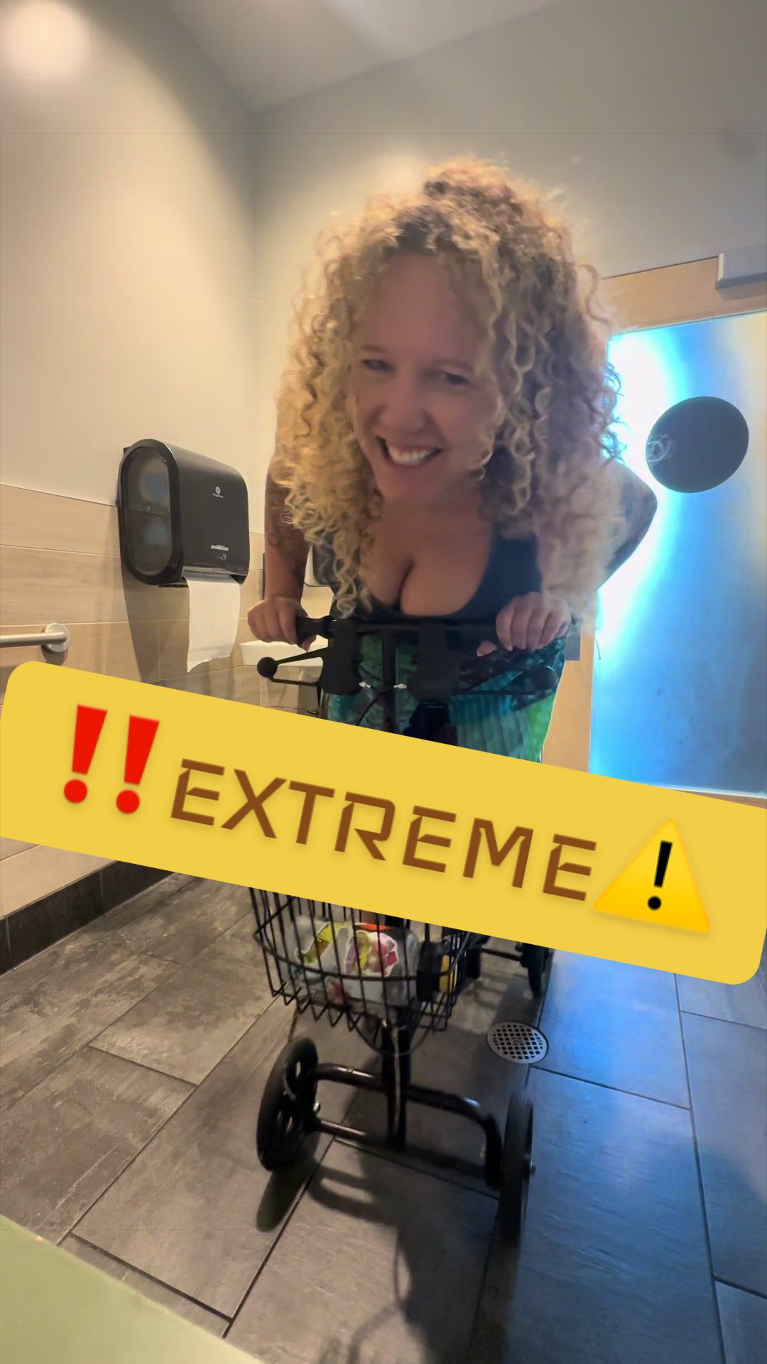 @ShowCurls