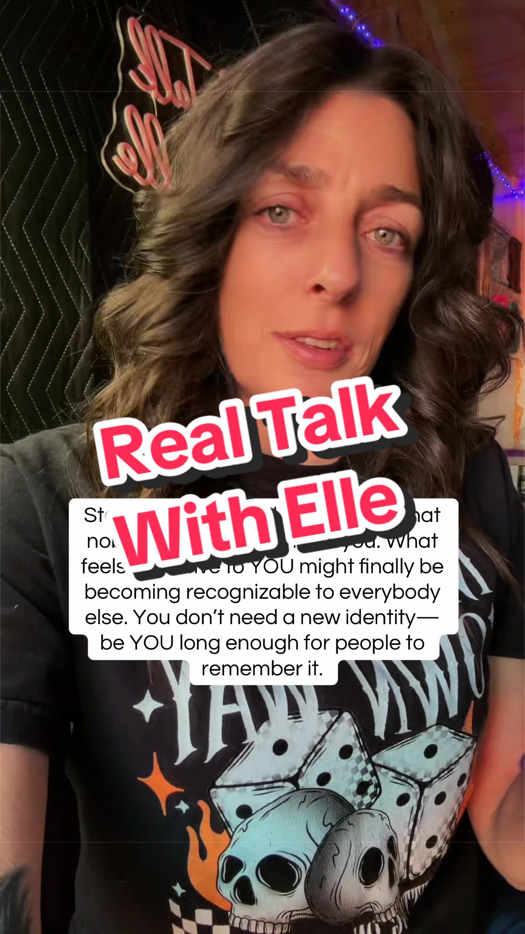 @Elle | The Foulmouth Mentor