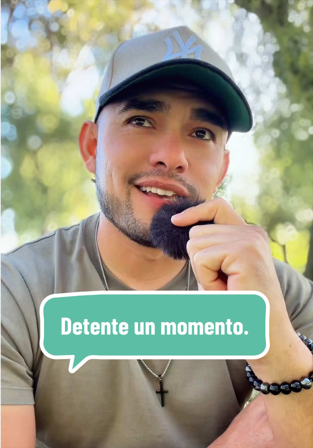 @Alex Uriostegui