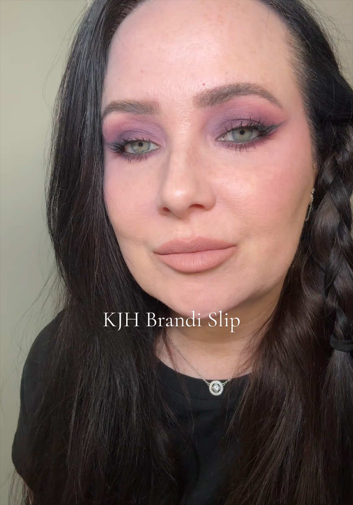@Reiney Day 🖤 Makeup