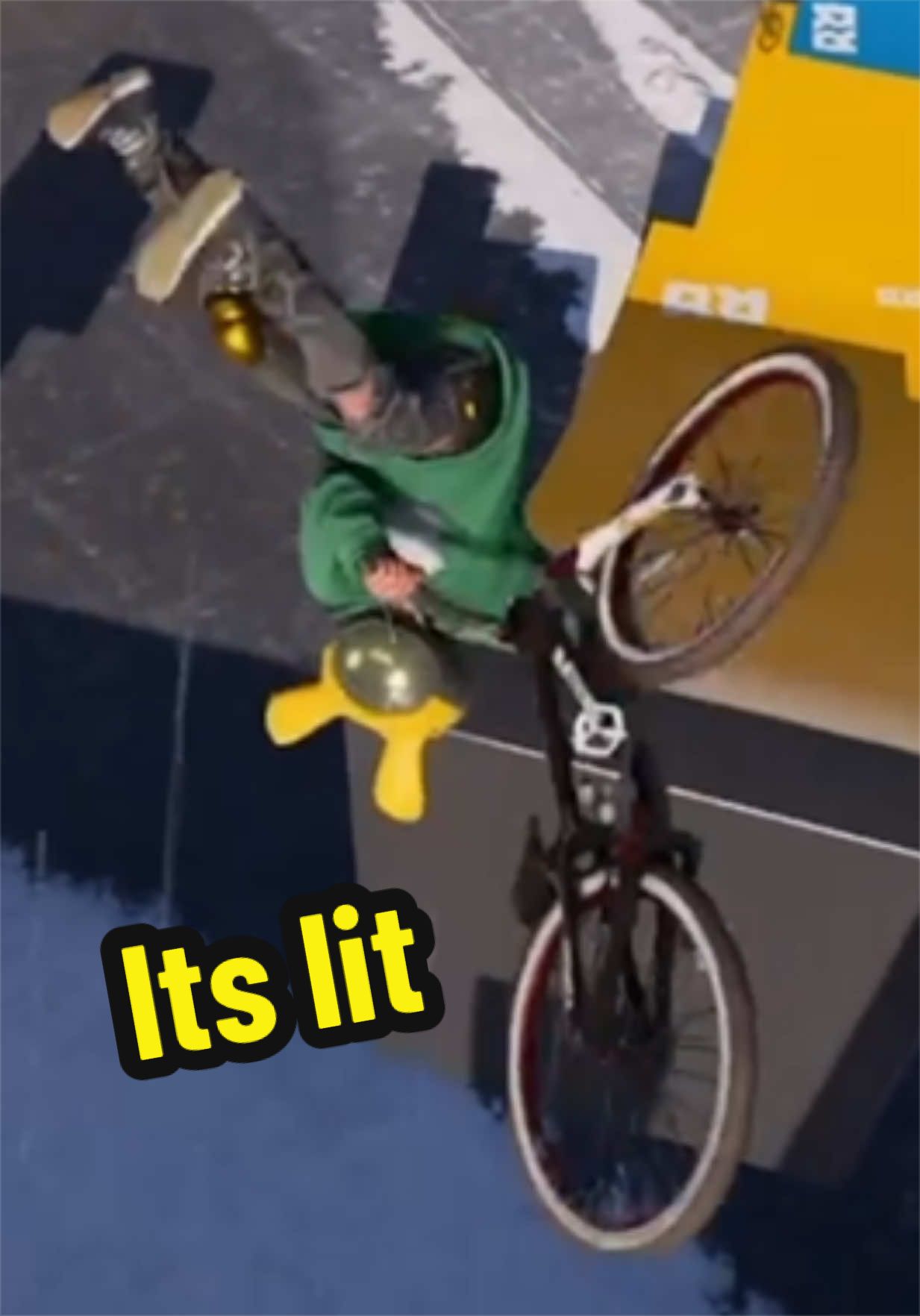 @Isnt_Ethan